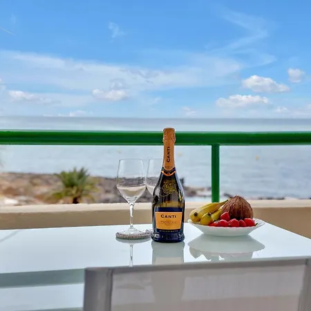 Апартаменты Casa Marinita, Floor, Direct Access To The Seafront *