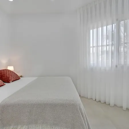 Διαμέρισμα Casa Marinita, Floor, Direct Access To The Seafront *